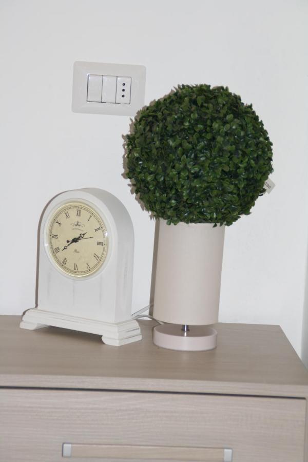 Le Colonne Milano Bed and Breakfast Εξωτερικό φωτογραφία